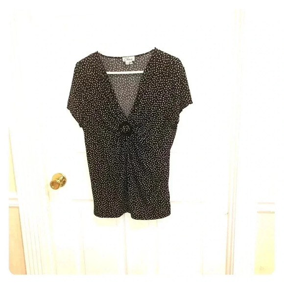 Chai’s woman’s top - Picture 1 of 3